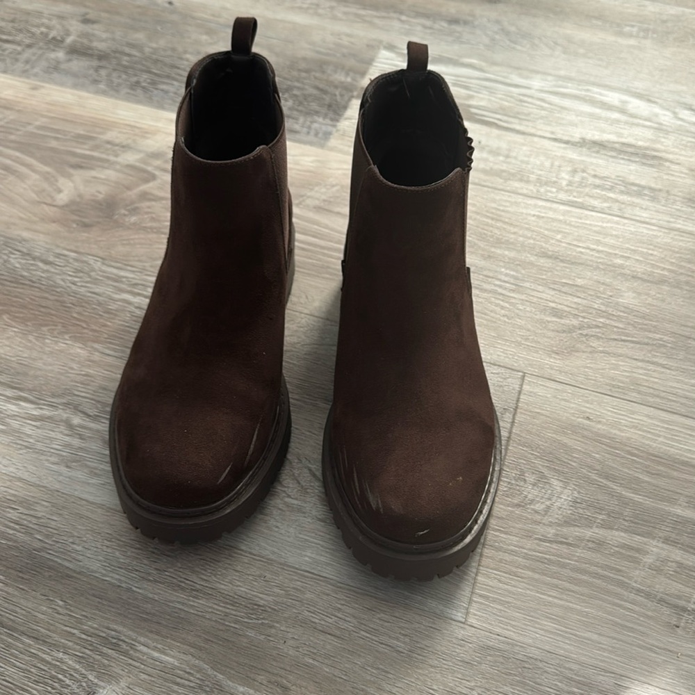 Cute brown boots only worn twice